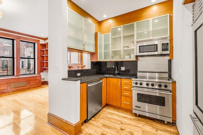 Photo - 50 W 91st St Apartment