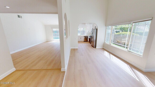 Foto del edificio - 2802 E Sierra Dr