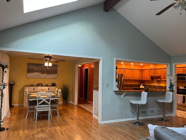 Foto del edificio - 16501 Nottingham Ct