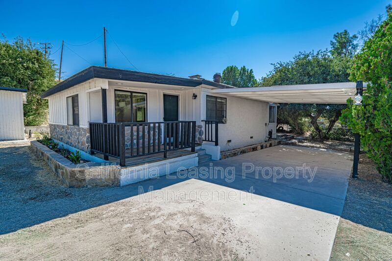 Foto principal - 30645 1/2 Hume Canyon Road