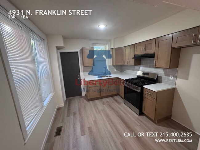 Foto del edificio - 4931 N Franklin St