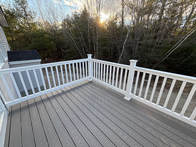 deck - 102 Sycamore Ln