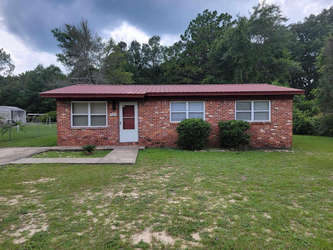 302 Victory Ln, Crestview, FL 32539 House Rental in Crestview, FL