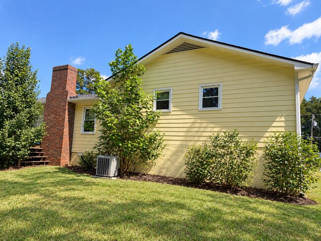 Building Photo - 6605 Dearborn Dr