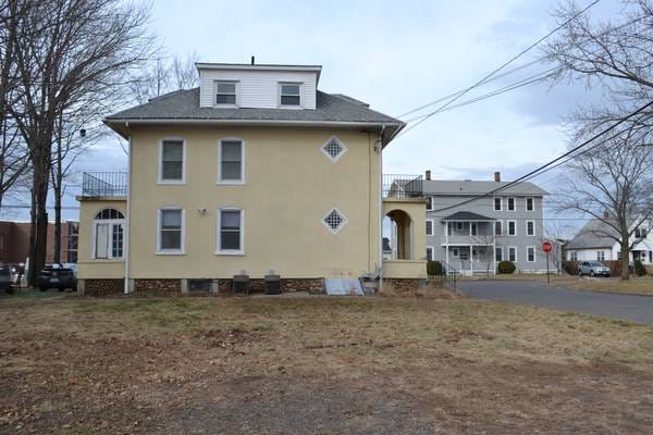 Foto del edificio - 80 Milldale Ave