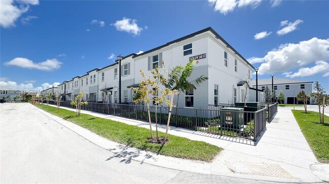 Foto del edificio - 12476 SW 248th St