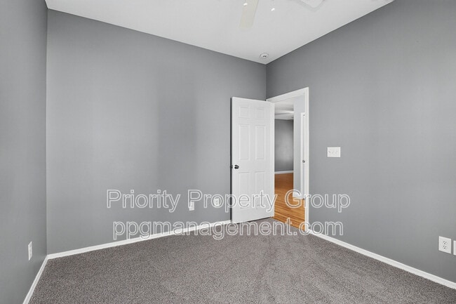 Building Photo - 8913 Chalkstone Rd