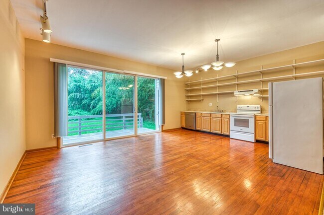 Foto del edificio - 317 Adahi Rd SE