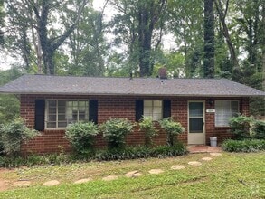 Building Photo - 2070 Prince Ave