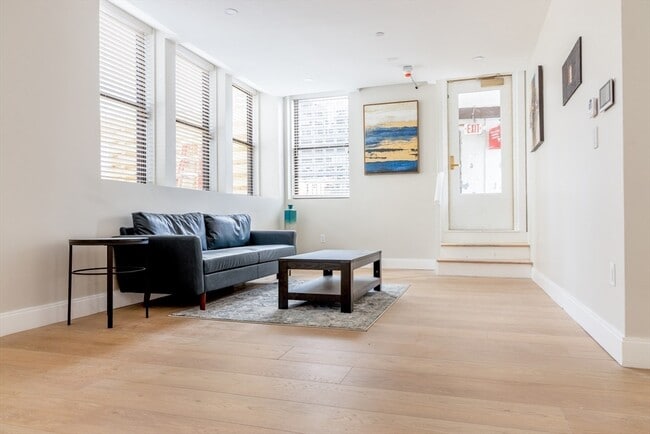 Foto del edificio - 42 Bromfield St