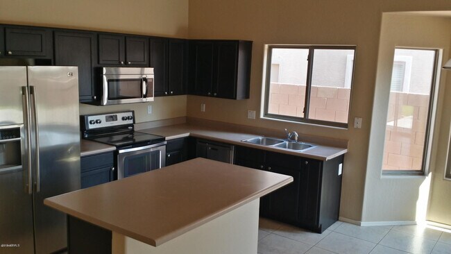 Building Photo - 14831 W Aster Dr