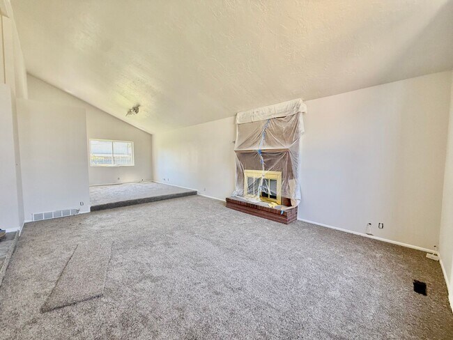Foto del edificio - 6424 S Westridge St