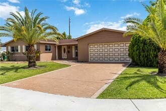 Building Photo - 10260 SW 108th St