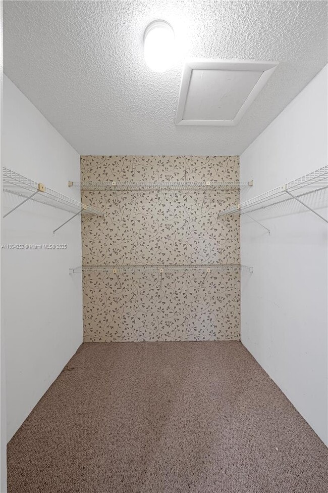 Building Photo - 15070 SW 49th Ln