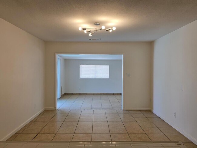 Foto del edificio - 66176 Desert View Ave