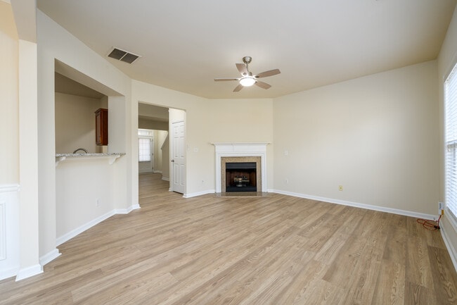 Building Photo - 1670 Granville Ct