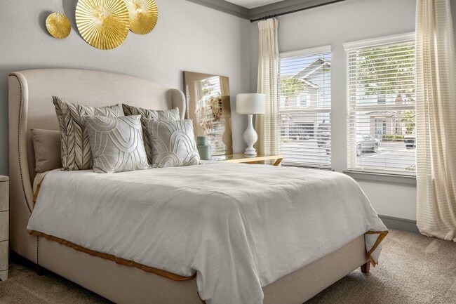 Luxe Lakewood Ranch - Bedoroom - Luxe Lakewood Ranch