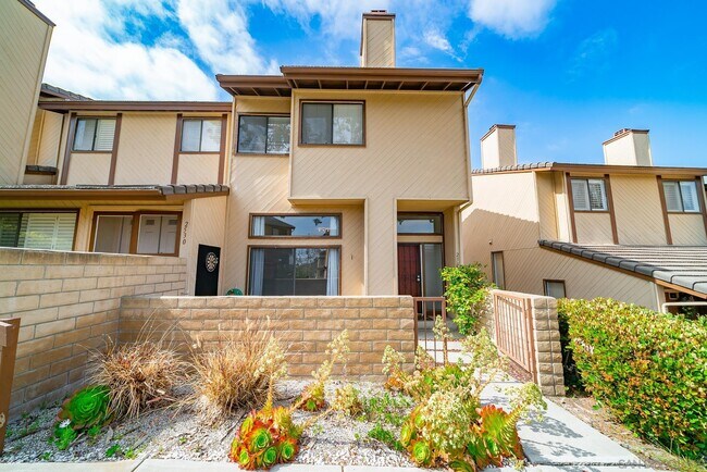 Foto del edificio - 2532 Woodlands Way