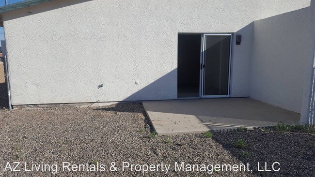 Building Photo - 2 br, 2 bath House - 3240 Osborn Drive #B