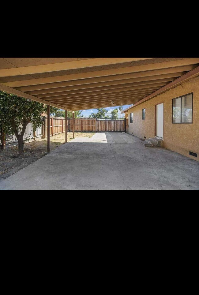 Foto del edificio - 1241 East Ave