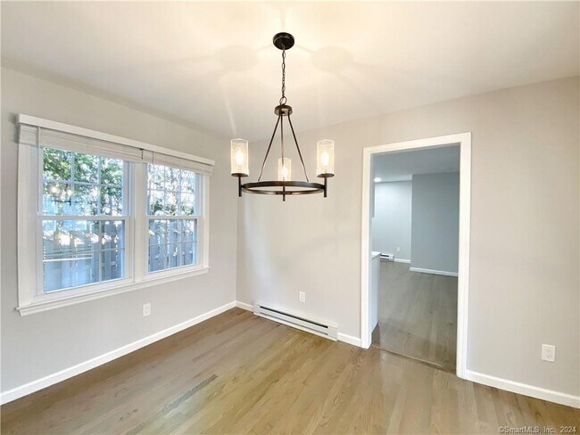 Building Photo - 52 Vitti St