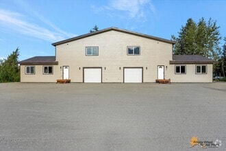 Building Photo - 16320 E Bradford Dr