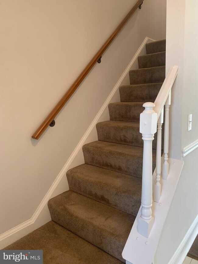 Foto del edificio - 172 Leeds Ct W