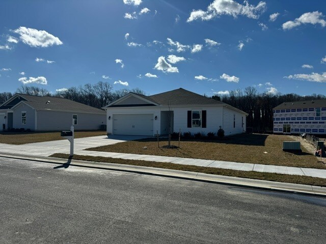 Building Photo - 32 New England Dr