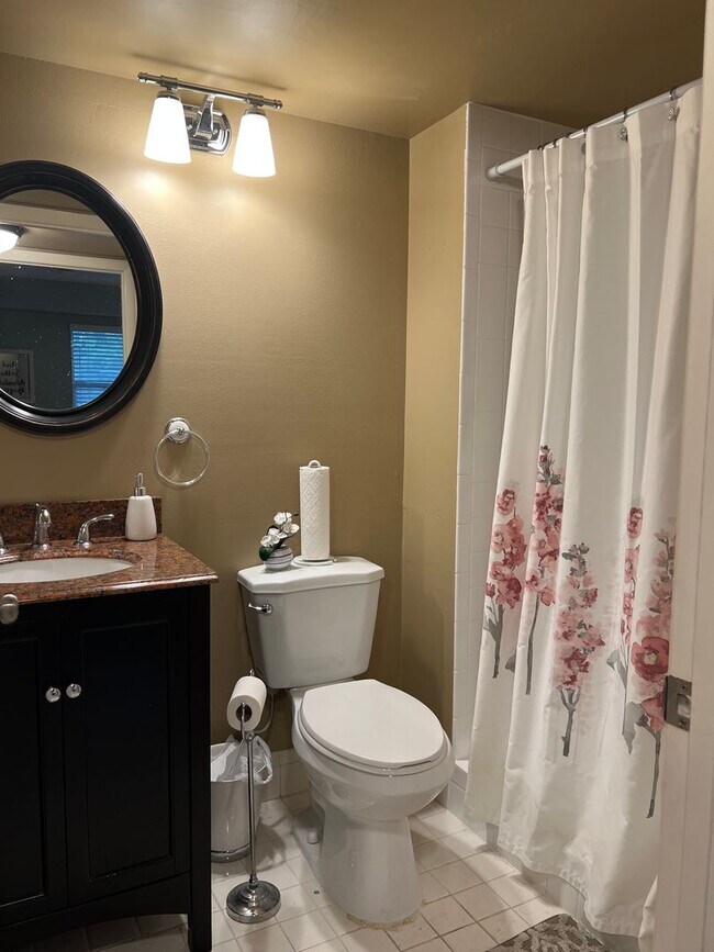 Building Photo - Beautiful 2/2 Waterview in Davie/Nova