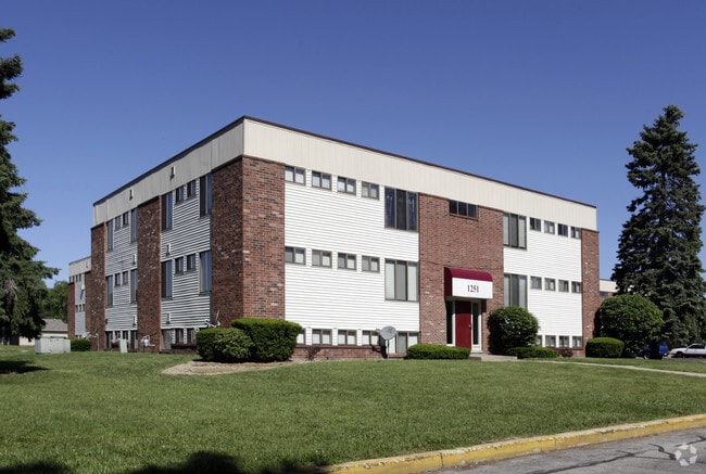 cedar glen apartment homes south bend in