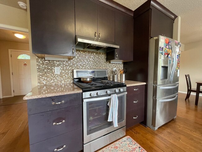 Foto del edificio - 4BD/3Ba + Office Rockcreek Home in Bethany...