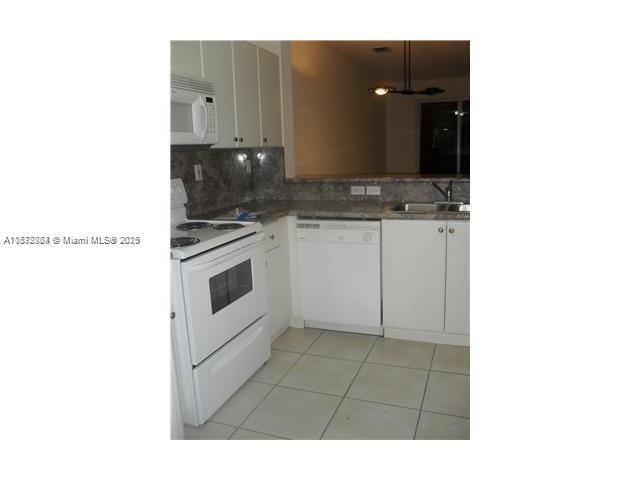 Foto del edificio - 17830 NW 73rd Ave