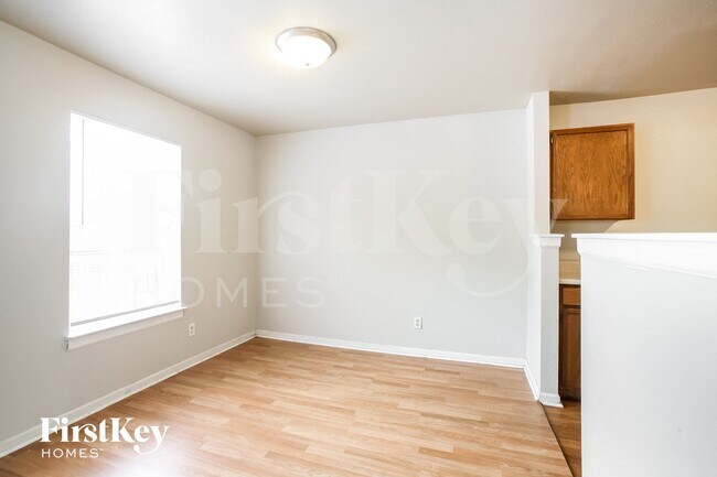 Foto del edificio - 16773 Lowell Dr