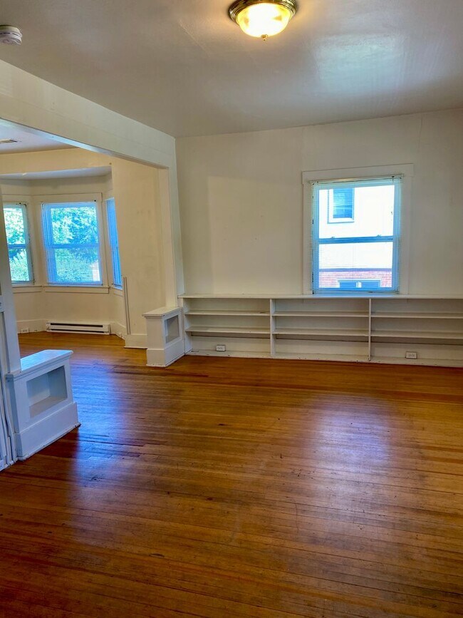 Foto del edificio - Available for 2026-2027 Fall Pre-Leasing! ...