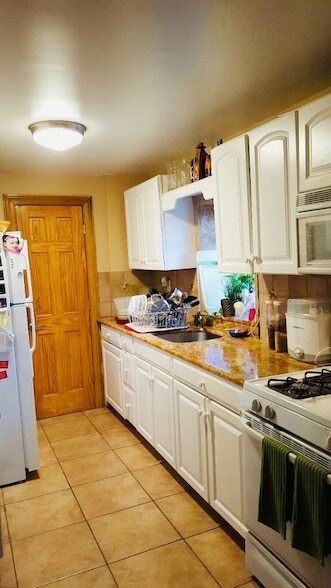 Foto del edificio - 48 2nd St