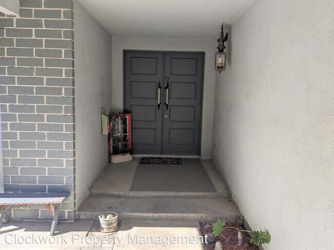 Foto del edificio - 3 br, 2 bath House - 23822 Sapphire Canyon Rd