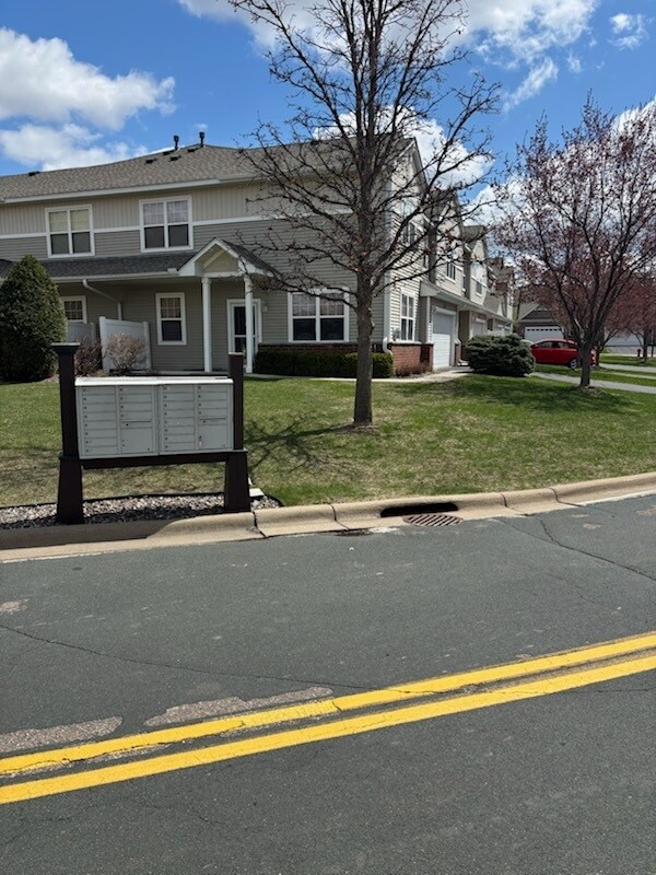 Foto del edificio - 931 Willow Glen Dr