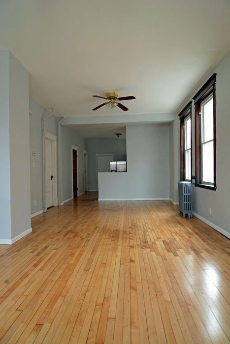 Primary Photo - 1167 W 19th St