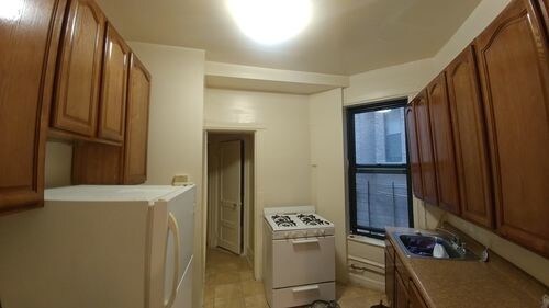 Building Photo - 366 Union St