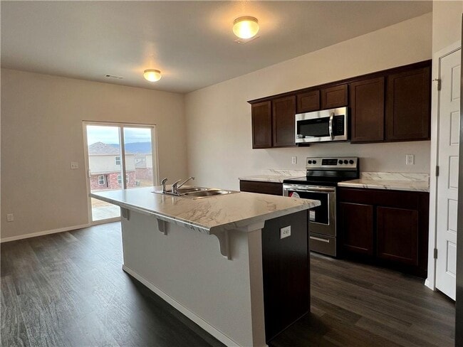Building Photo - 3201 Red Tail Wy