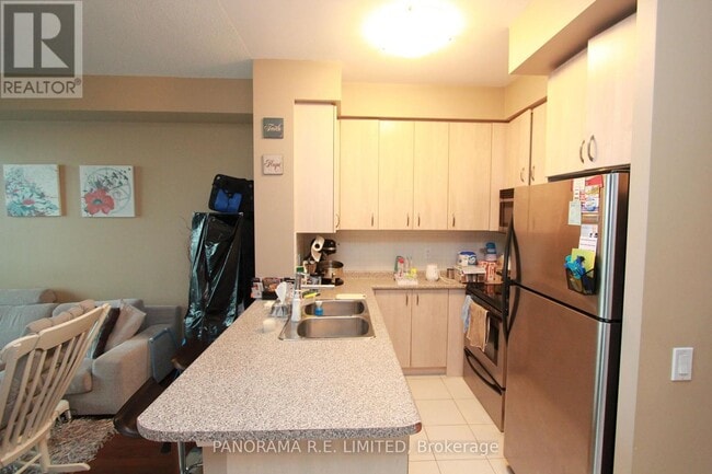 Building Photo - 235 Sherway Gardens Rd