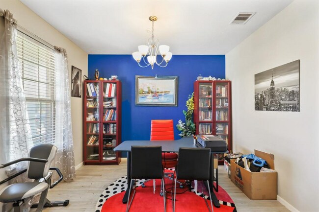 Building Photo - 20731 Winghaven Dr