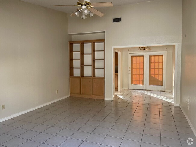 Building Photo - 709 Nightingale Ave