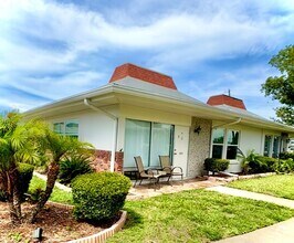 Building Photo - 4355 Tahitian Gardens Cir