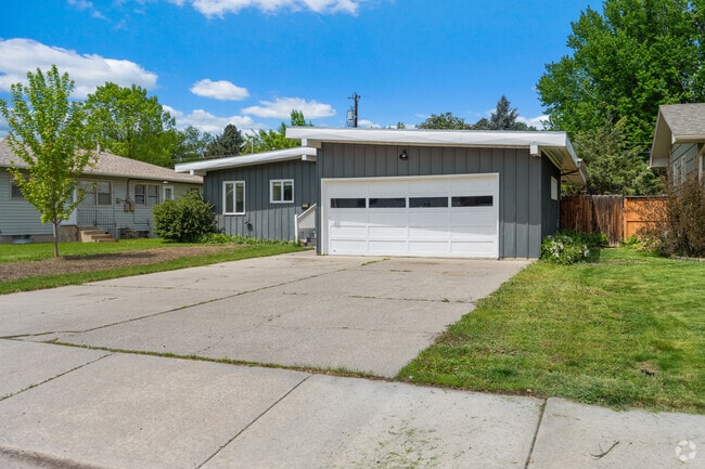 Building Photo - 1341 Colton Blvd