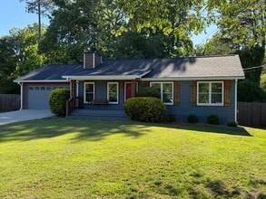 Building Photo - 3270 Glasco Dr