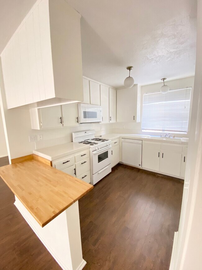 Foto del edificio - 1703 Marshallfield Ln