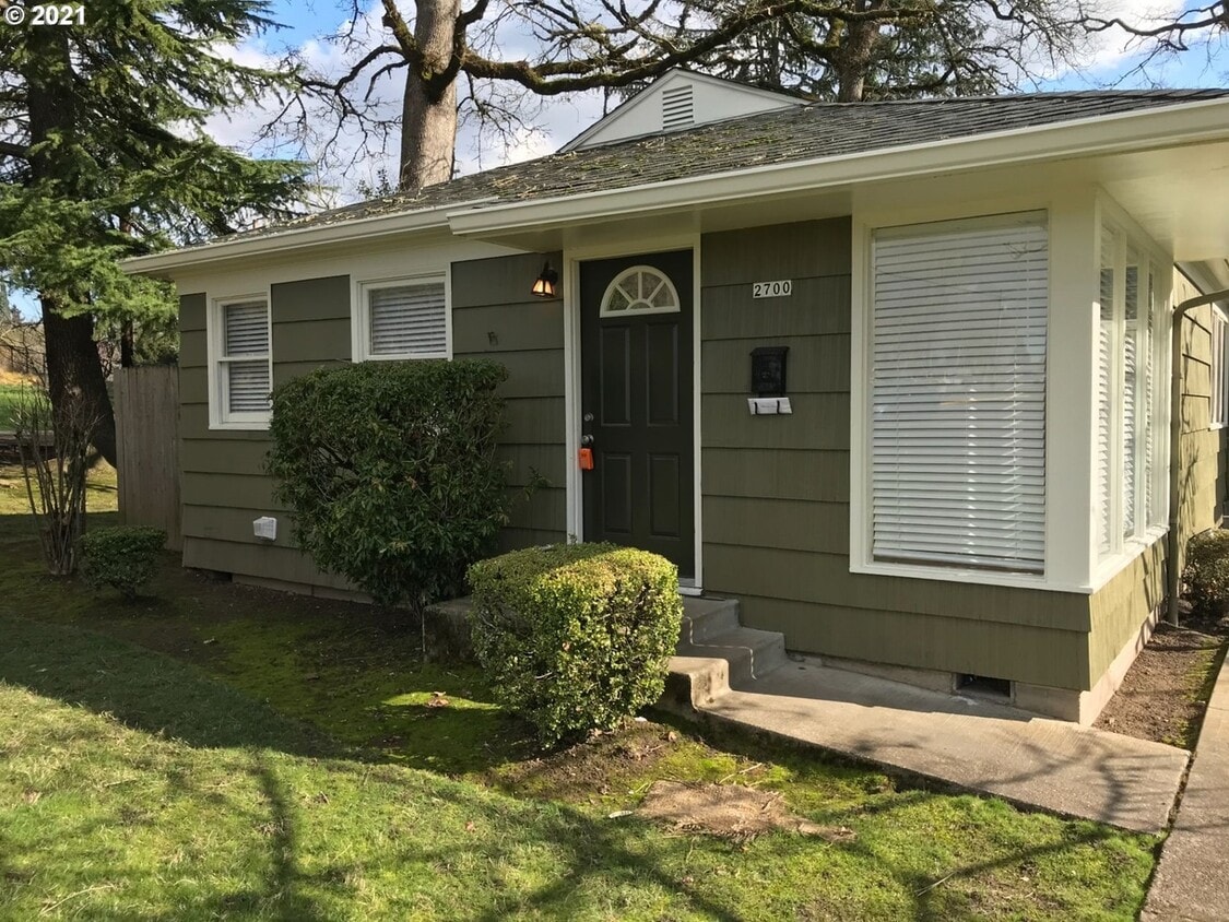 Foto principal - 2700 SW 123rd Ave