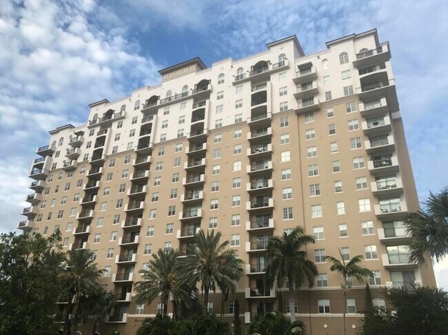 Building Photo - 616 Clearwater Park Rd