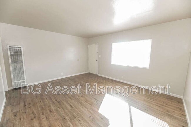 Building Photo - 22815 Grand St